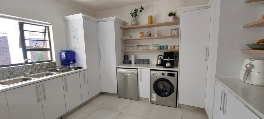 4 Bedroom Property for Sale in Glen Navar Eastern Cape